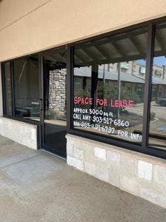 /international/us/550-n-collegiate-drive-paris-tx-110098829000/