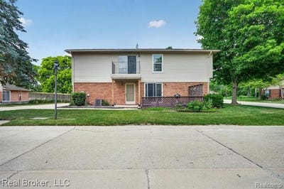 /international/us/68457-rosewood-lane-richmond-mi-110109166546/