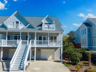 /international/us/86-foxfire-trace-oak-island-nc-110106559021/