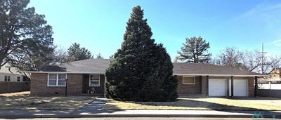 /international/us/2016-axtell-st-clovis-nm-110106024433/