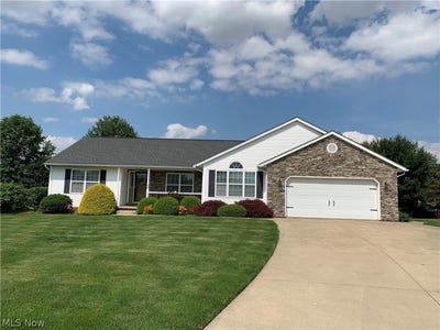 /international/us/2379-deer-creek-circle-orrville-oh-110120580819/