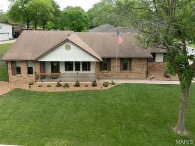 /international/us/708-riviera-circle-edwardsville-il-110107734370/