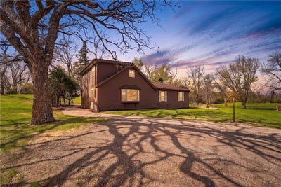 /international/us/21898-52nd-street-ne-burbank-twp-mn-110107848224/