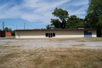 /international/us/402-carrol-st-jackson-al-110107656164/