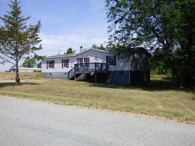 /international/us/1011-chestnut-creek-road-halifax-va-110108234477/