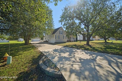 /international/us/106-elizabeth-circle-moyock-nc-110120549152/