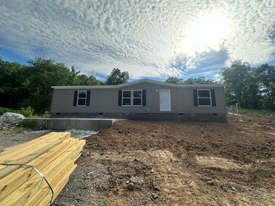 /international/us/406-shiloh-church-rd-woodbury-tn-110108609028/