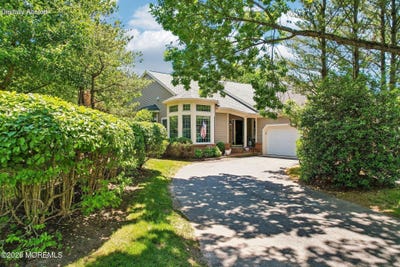 /international/us/146-silvermist-court-little-silver-nj-110109064495/