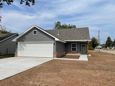 /international/us/202-w-rosa-street-shawnee-ok-110119993247/