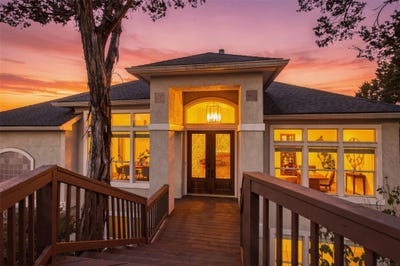 /international/us/7008-deepwood-dr-lago-vista-tx-110120061557/