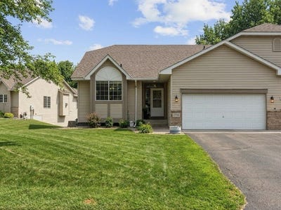 /international/us/13761-dorothy-drive-rogers-mn-110106374521/