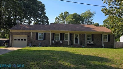 /international/us/1709-pine-tree-drive-gloucester-point-va-110108774283/