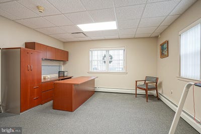 /international/us/100-w-narberth-terrace-collingswood-nj-110089114905/