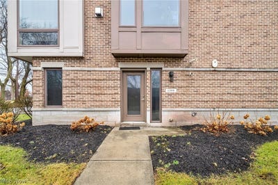 /international/us/1399-slate-court-cleveland-heights-oh-110104258075/