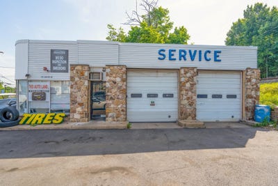 /international/us/1111-easton-road-abington-pa-110108297623/