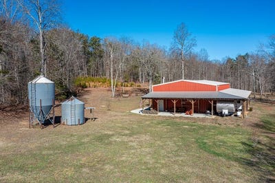 /international/us/4011-murphy-hwy-mineral-bluff-ga-110105391824/
