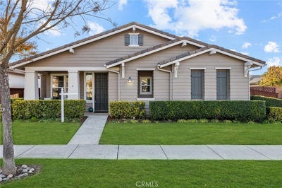 /international/us/2651-alameda-drive-paso-robles-ca-110096161199/