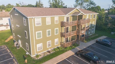 /international/us/3230-e-john-hinkle-place-bloomington-in-110107084992/