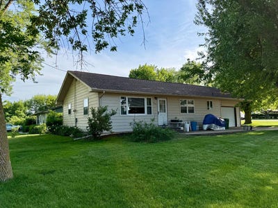 /international/us/1105-south-hwy-jackson-mn-110108877664/