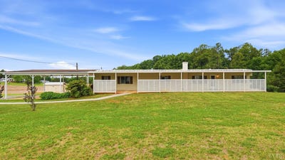 /international/us/1275-redfields-road-appomattox-va-110108738581/