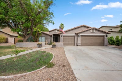 /international/us/2094-s-stuart-avenue-gilbert-az-110101087644/