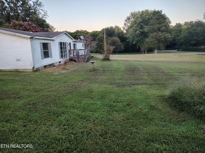 /international/us/390-county-road-331-sweetwater-tn-110120052868/