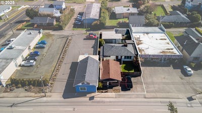 /international/us/2245-broadway-ave-north-bend-or-110100758365/