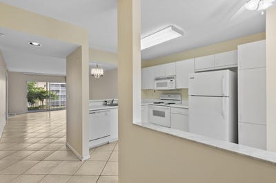 /international/us/9537-weldon-circle-tamarac-fl-110099303802/