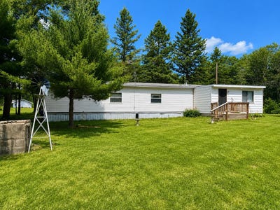 /international/us/w5878-wilson-lane-necedah-wi-110101964150/