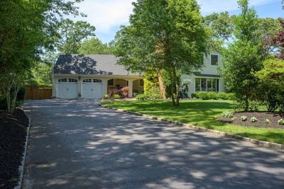 /international/us/11-harbor-road-hampton-bays-ny-110100553527/