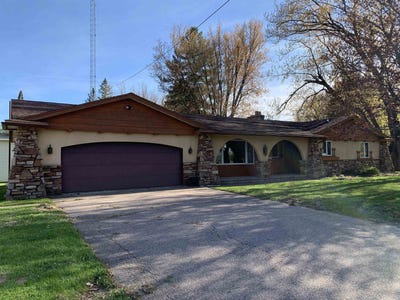 /international/us/1415-1st-avenue-antigo-wi-110107401584/