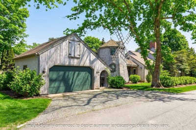 /international/us/12-cockachoiset-lane-osterville-ma-110107802778/