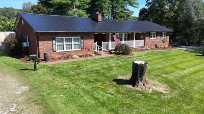 /international/us/166-brookview-drive-manchester-ky-110119713036/
