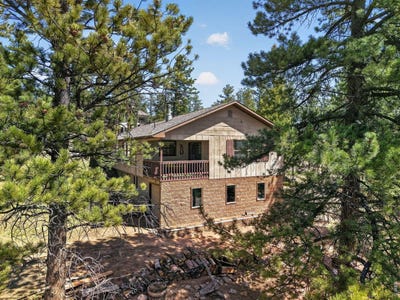 /international/us/24244-w-county-road-74e-red-feather-lakes-co-110107538721/