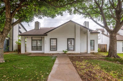 /international/us/2326-sherry-street-arlington-tx-110107718899/