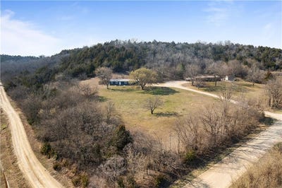 /international/us/6063-county-road-3900-neodesha-ks-110106599936/