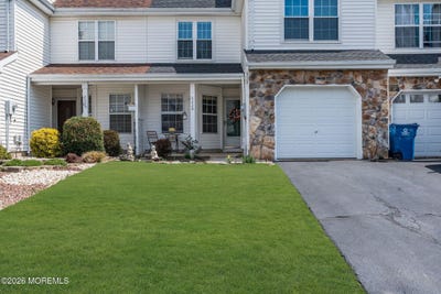 /international/us/228-moses-milch-drive-howell-nj-110106947413/