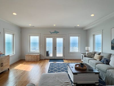 /international/us/33-melba-street-milford-ct-110107666272/