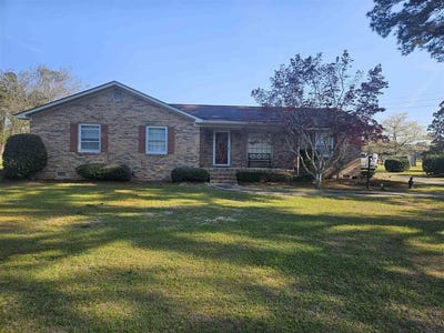 /international/us/269-state-road-s-21-85-lake-city-sc-110106679100/