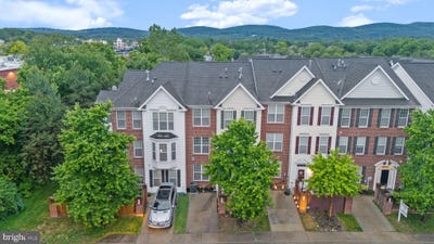 /international/us/114-featherstone-place-frederick-md-110108232958/