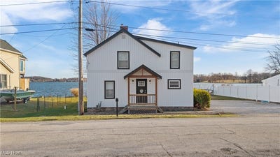 /international/us/2326-canfield-road-akron-oh-110098195120/