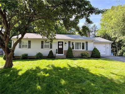 /international/us/65-bayberry-lane-east-greenwich-ri-110100463919/