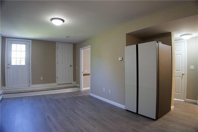 /international/us/858-bernon-street-woonsocket-ri-110108579439/