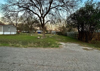/international/us/2011-water-st-bastrop-tx-110106146531/