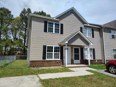 /international/us/995-w-pueblo-drive-jacksonville-nc-110107822107/