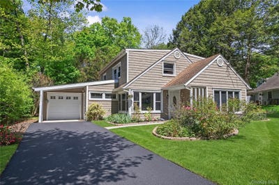 /international/us/94-east-way-mount-kisco-ny-110108681603/