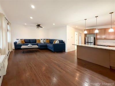 /international/us/183-beach-100th-street-rockaway-park-ny-110104074196/