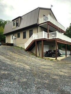 /international/us/377-black-bear-lane-osterburg-pa-110101449585/