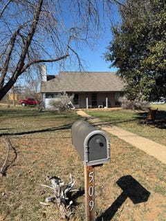 /international/us/509-flag-creek-dr-llano-tx-110106621393/