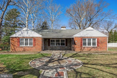 /international/us/245-gibbsboro-road-clementon-nj-110107984885/